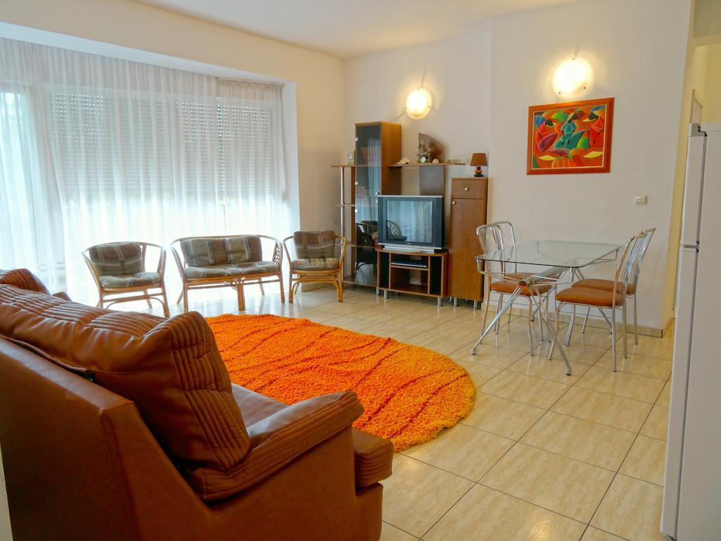 Club Topaz Apartments Neptun Δωμάτιο φωτογραφία